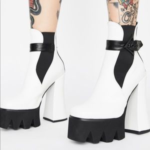 DOLLS KILL PLATFORM BOOTIES